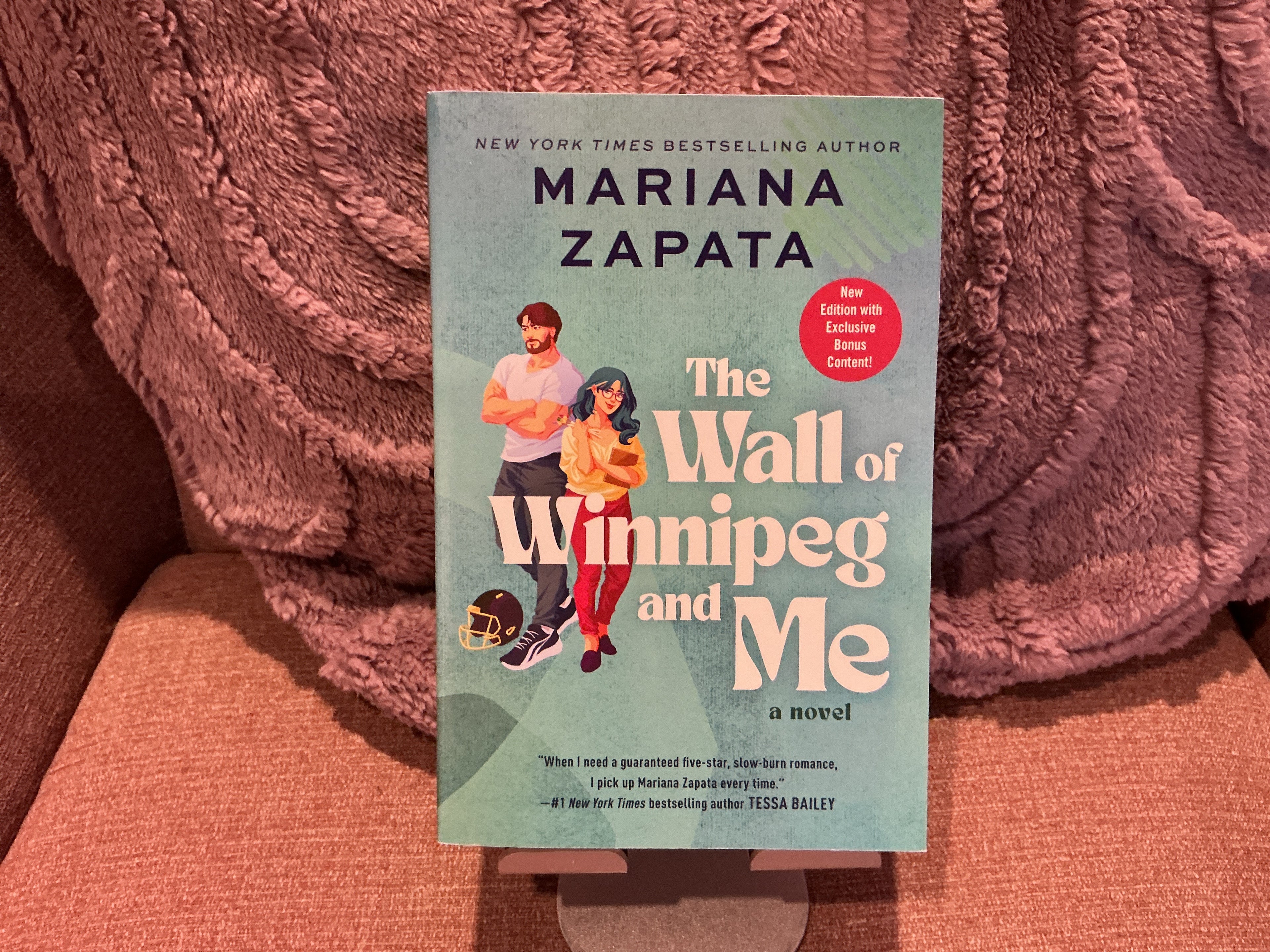 The Wall of Winnipeg and Me - Mariana Zapata