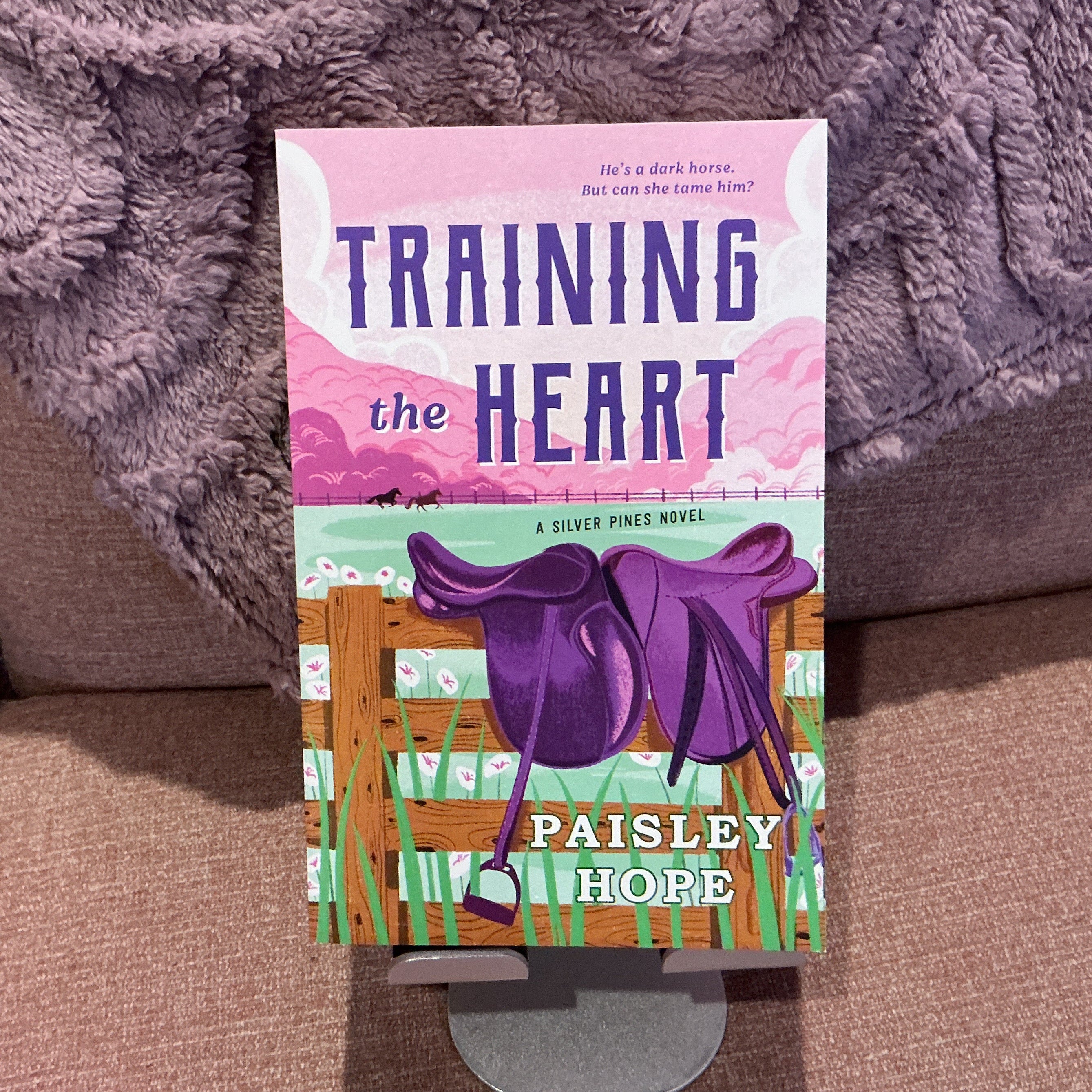 Training the Heart: A Silver Pines Novel - Paisley Hope