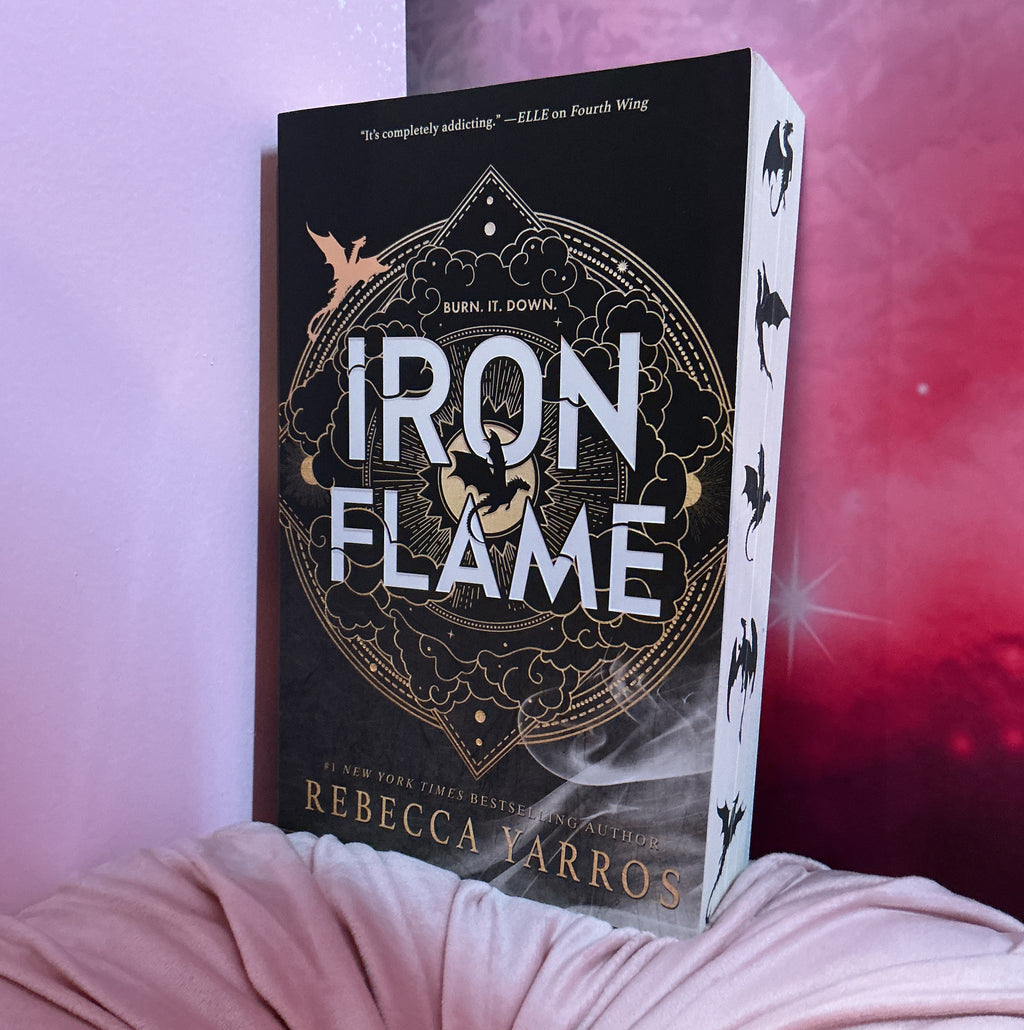 Iron Flame - Rebecca Yarros