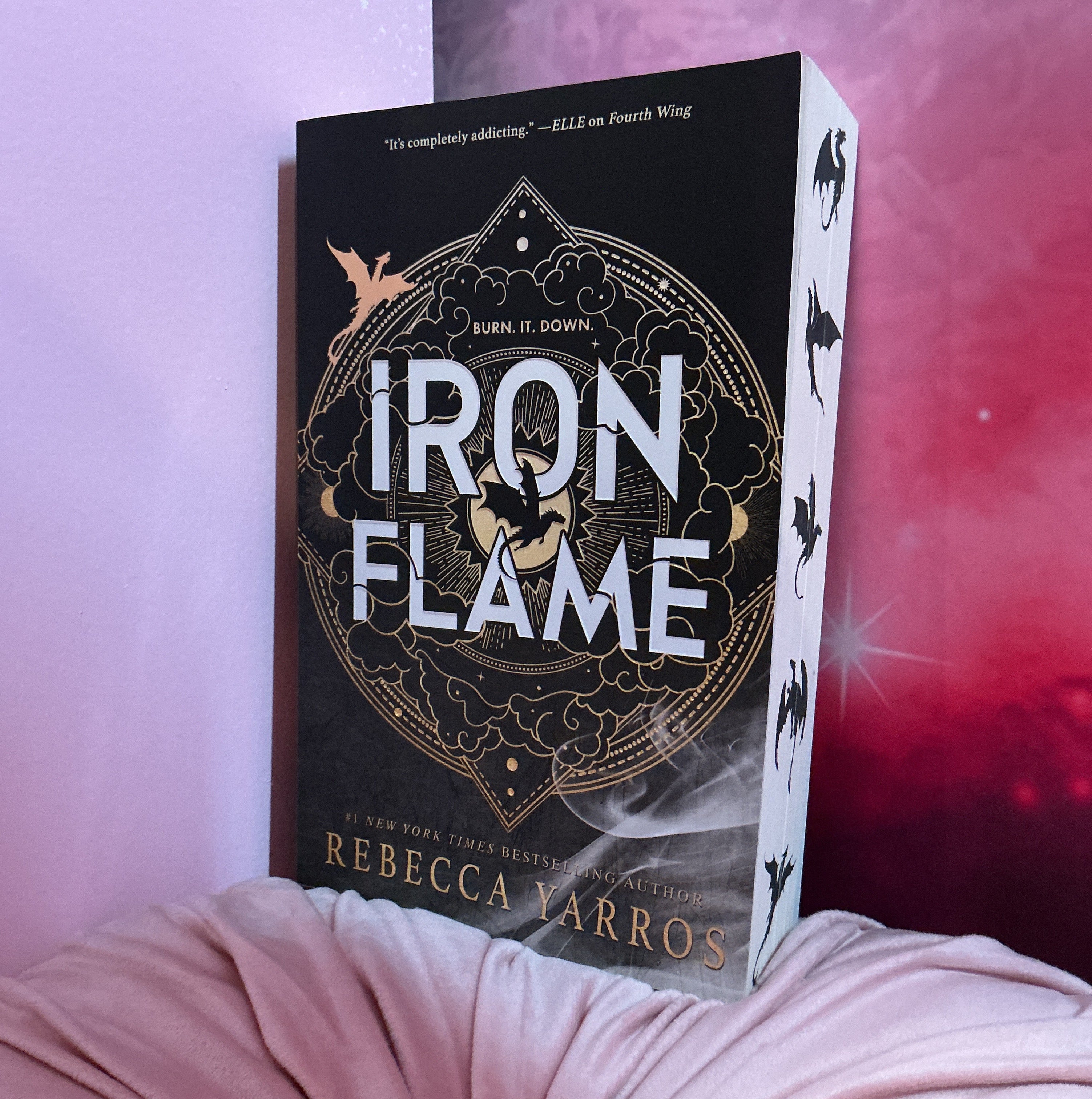 Iron Flame - Rebecca Yarros