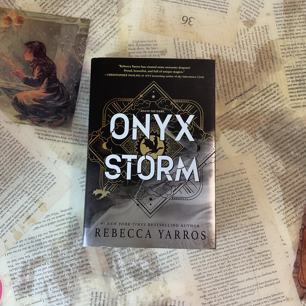 Onyx Storm (Wing and Claw Collection) - Rebecca Yarros